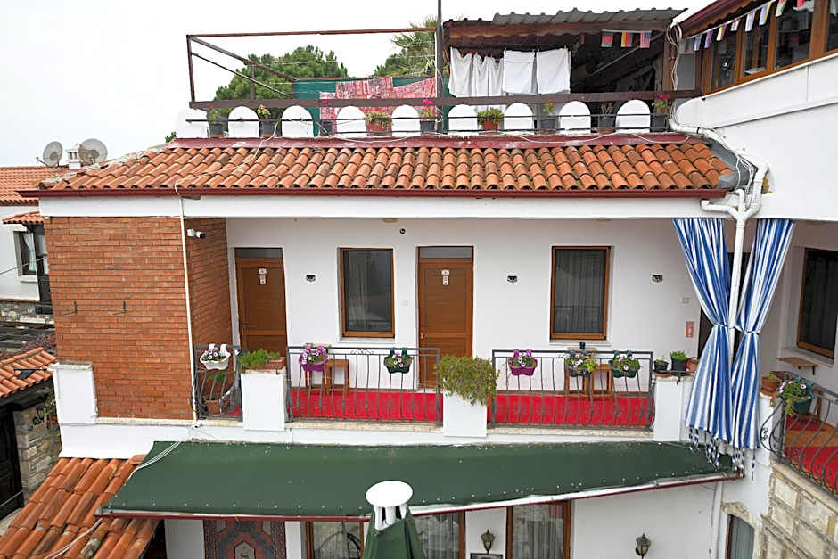 Anz Guest House Pansiyon