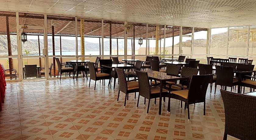 Al Ayjah Plaza Hotel