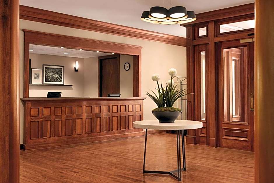 Country Inn & Suites by Radisson, St. Charles Historic District