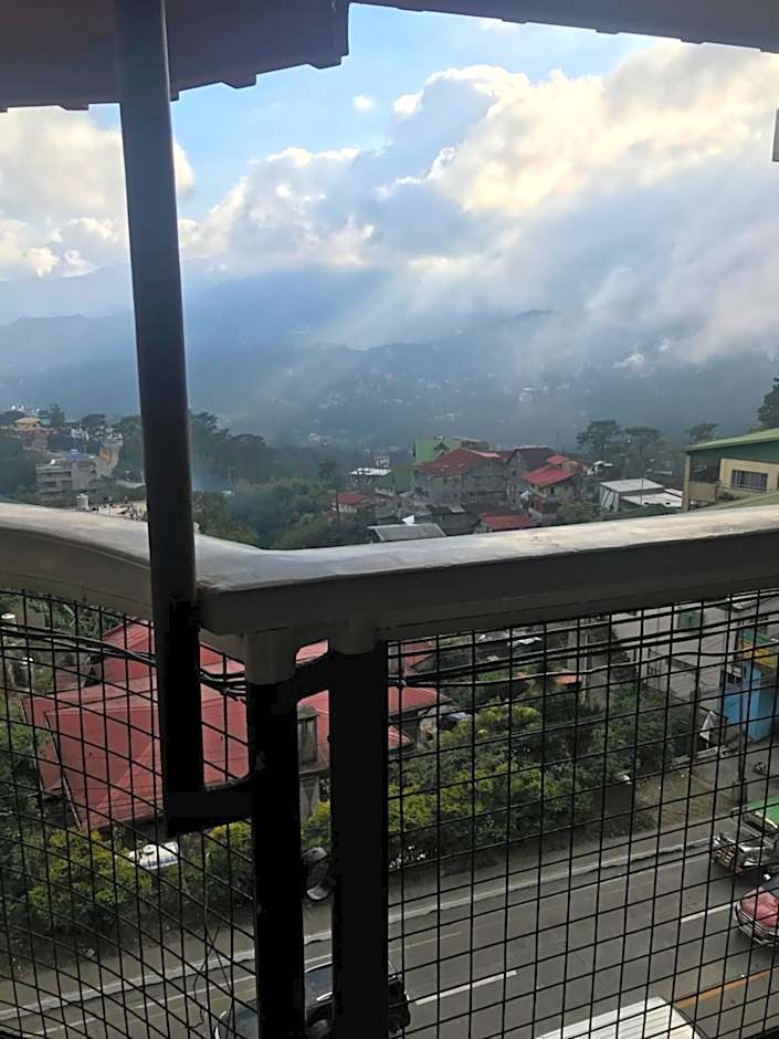 ASHBURN'S TRANSIENT BAGUIO - BASIC SLEEP and GO, LIMITED PAY PARKING, SELF SERVICE