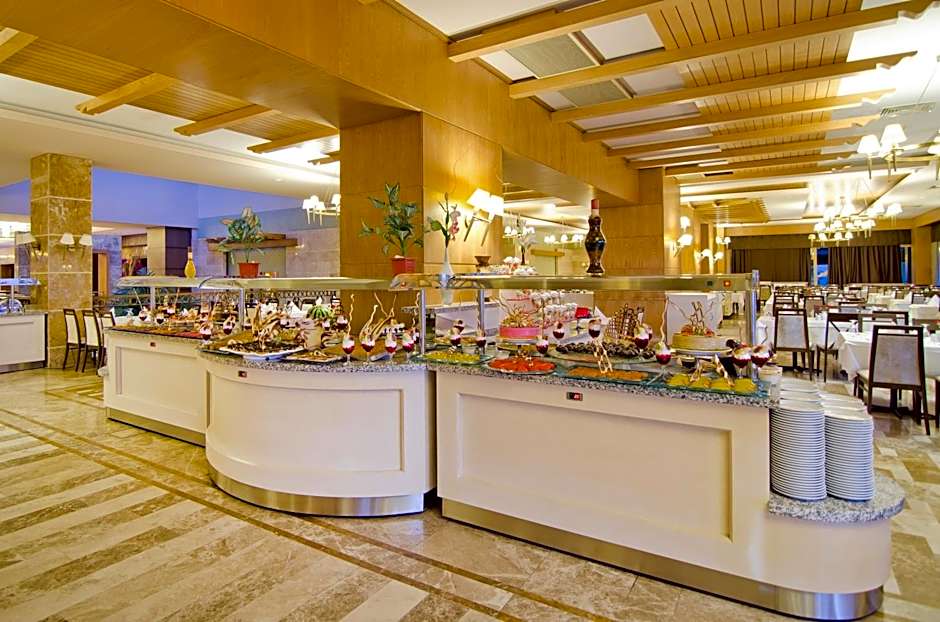 Fantasia Deluxe Hotel