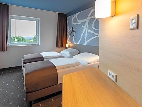Twin room single use