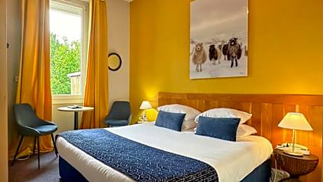 Queen Room with Garden View