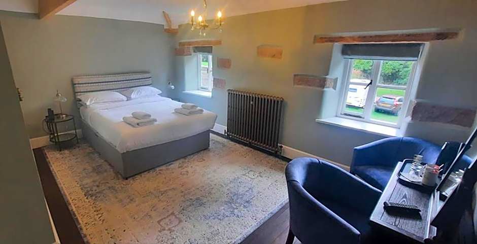 Photo 1 of 5 of Double Room