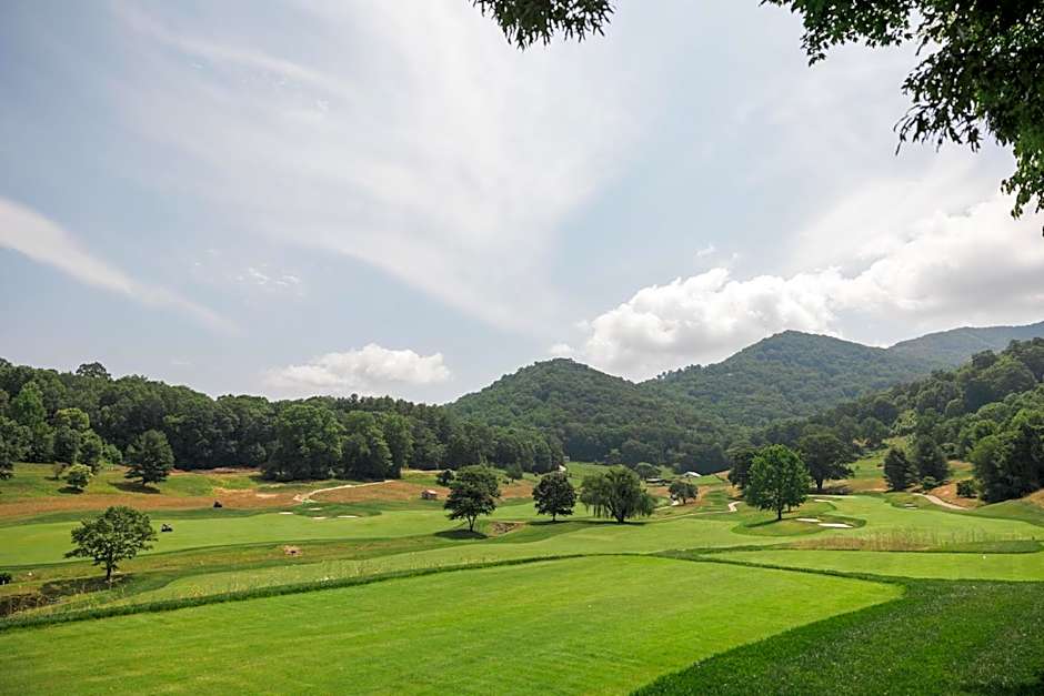 Waynesville Inn and Golf Club, Tapestry Collection by Hilton