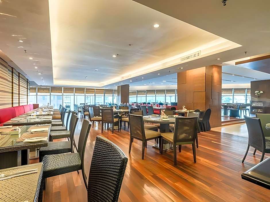 Puteri Wing - Riverside Majestic Hotel