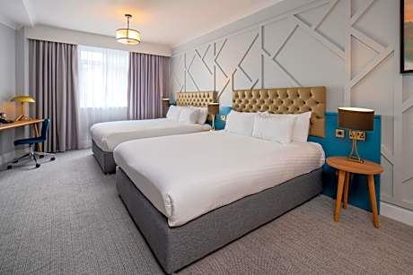 2 Double Beds Non-Smoking Family Room