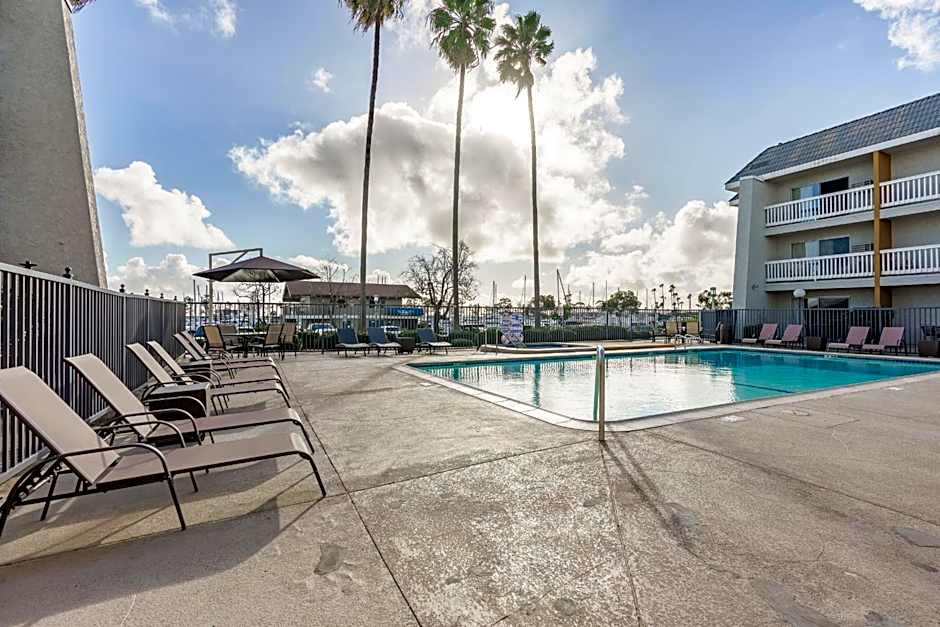 Dana Point Marina Inn