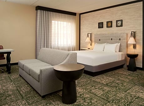 Junior King Suite with Seating Area