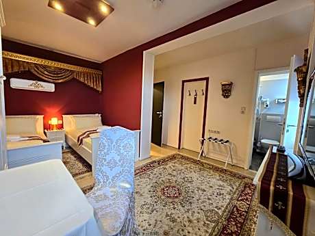 Double Room with two single beds