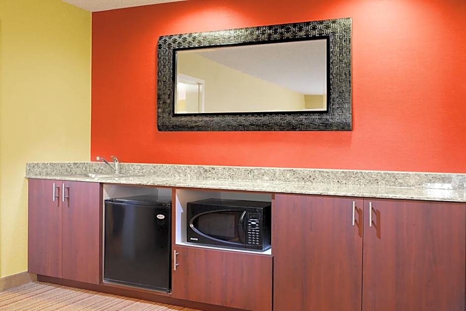 Courtyard by Marriott Dallas Plano in Legacy Park