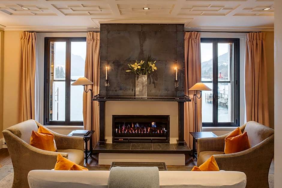 Eichardt's Private Hotel & Lakefront Apartments