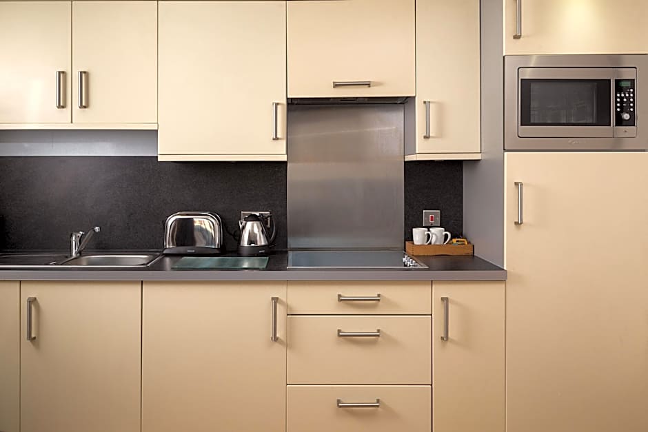 Aparthotel Roomzzz Leeds City West