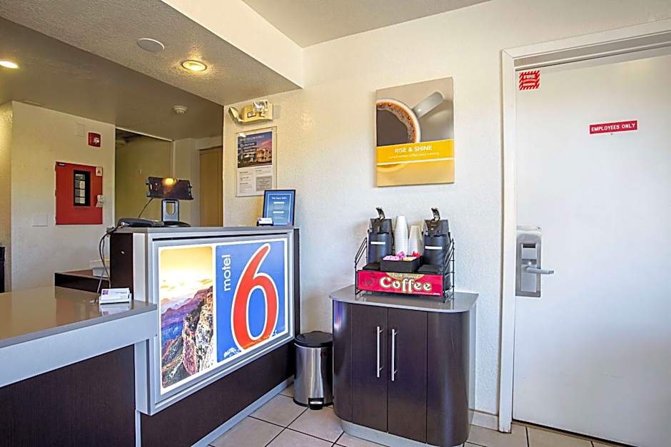 Motel 6 Prescott
