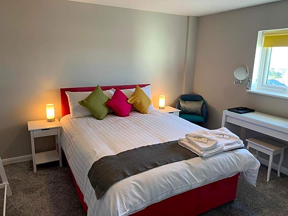 The Greenwich Rooms - Burger & Bird Bar & Restaurant