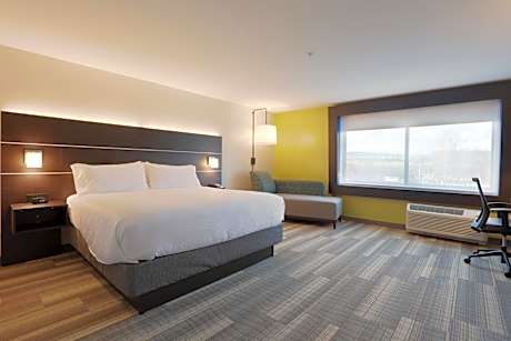 Standard King Room with Extra Floor Space