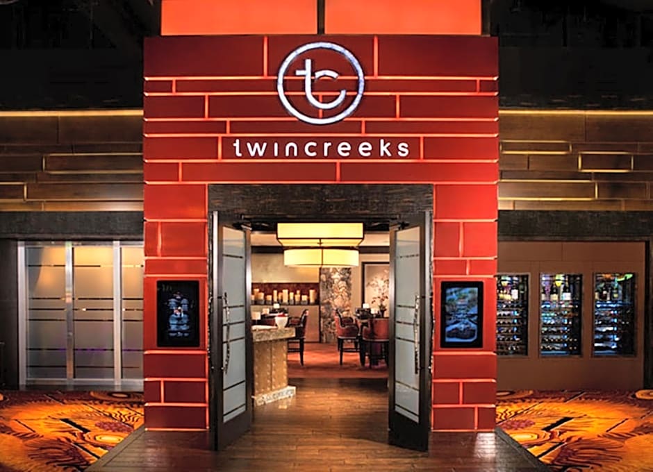 Silverton Casino Lodge - Newly Renovated