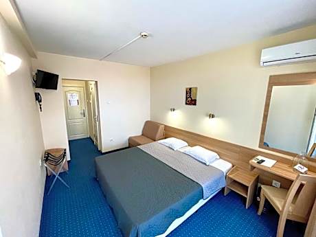 Triple Room with Balcony