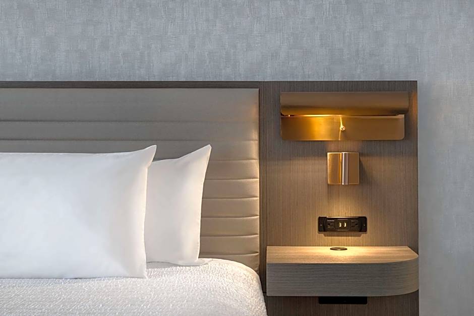 Hampton Inn By Hilton Winnipeg Downtown