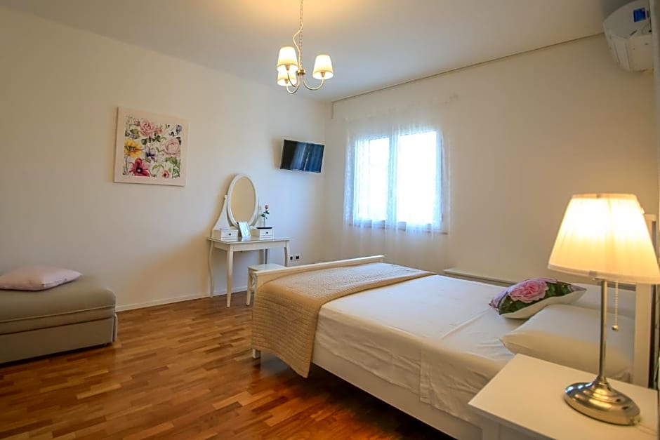 B&B Dimora ROSSIPINTI