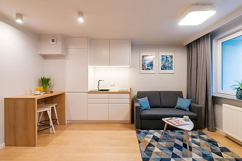 Q17 Apartments Rynek