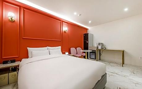 Pohang Jukdo Market Eila Hotel