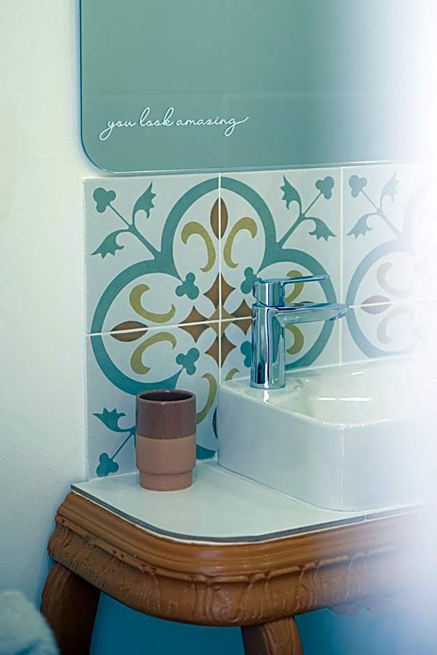 SUPERTUBOS HOUSE Peniche