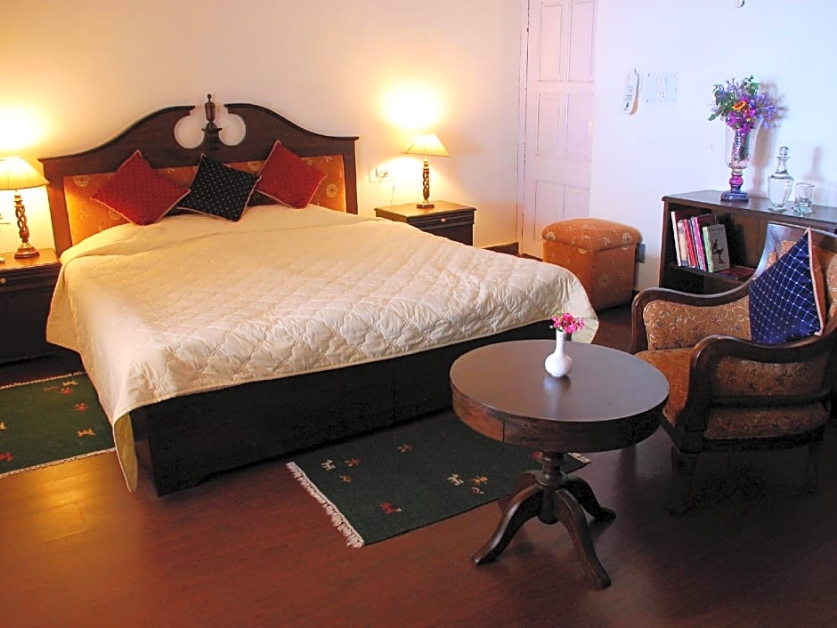 Tree of Life - Grand Oak Manor, Binsar Wildlife Sanctuary