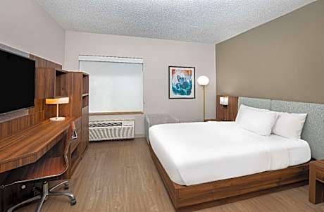 Queen Room - Mobility Access/Non Smoking