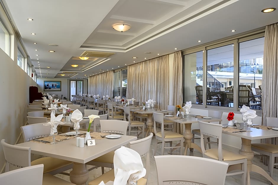 Hotel Vantaris Garden