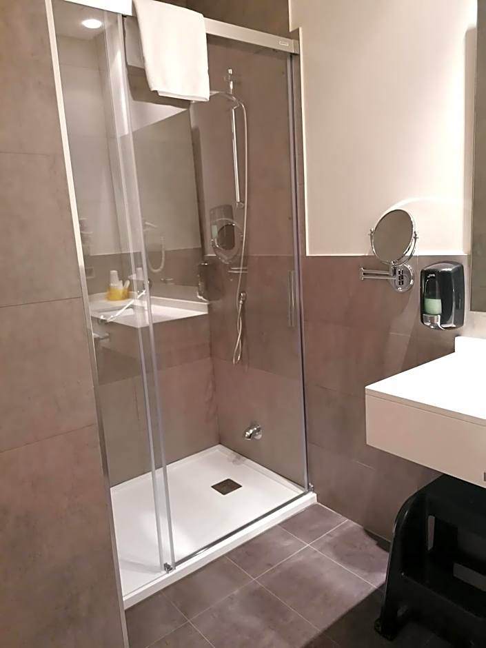 Photo 1 of 1 of 2 Beds, City View