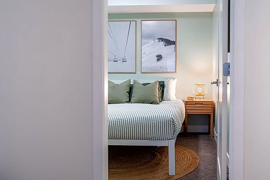 Powder Village Retreat by Revelstoke Vacations