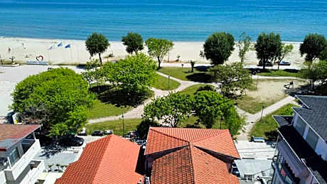 Standard Triple Room with Sea View