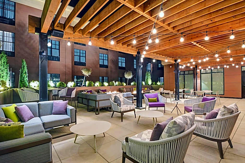 Courtyard by Marriott® Manhattan Aggieville