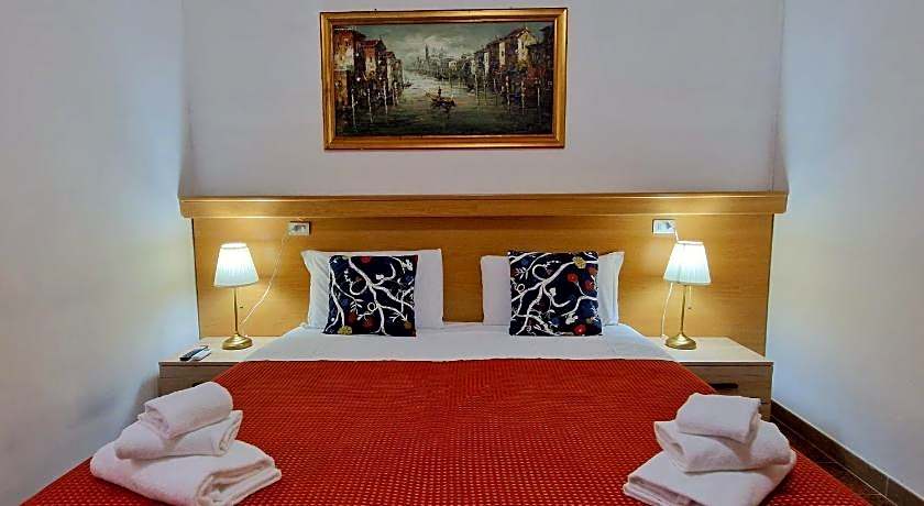 HOTEL TiTO