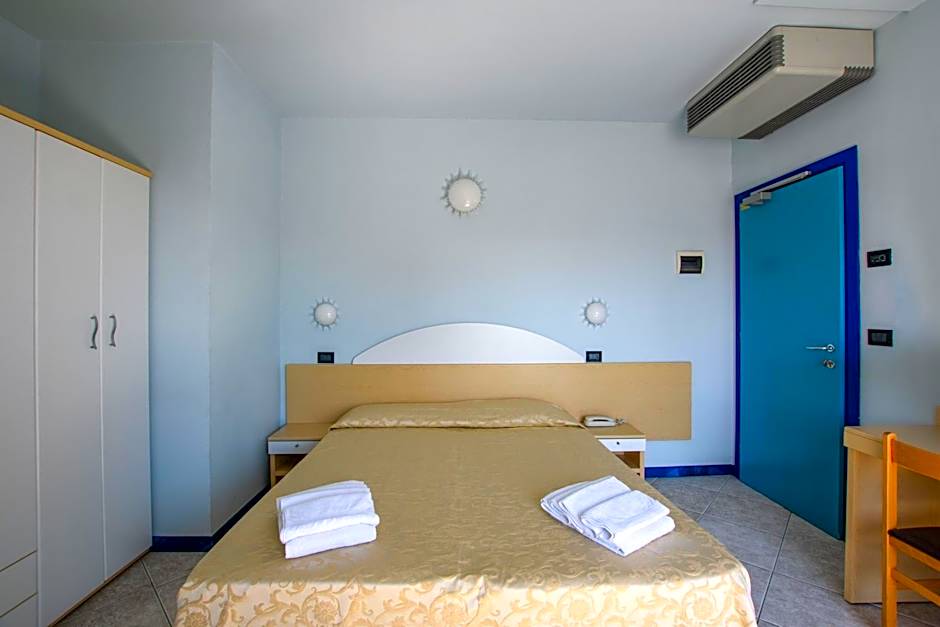 Hotel Bristol - a 30 mt dalla spiaggia