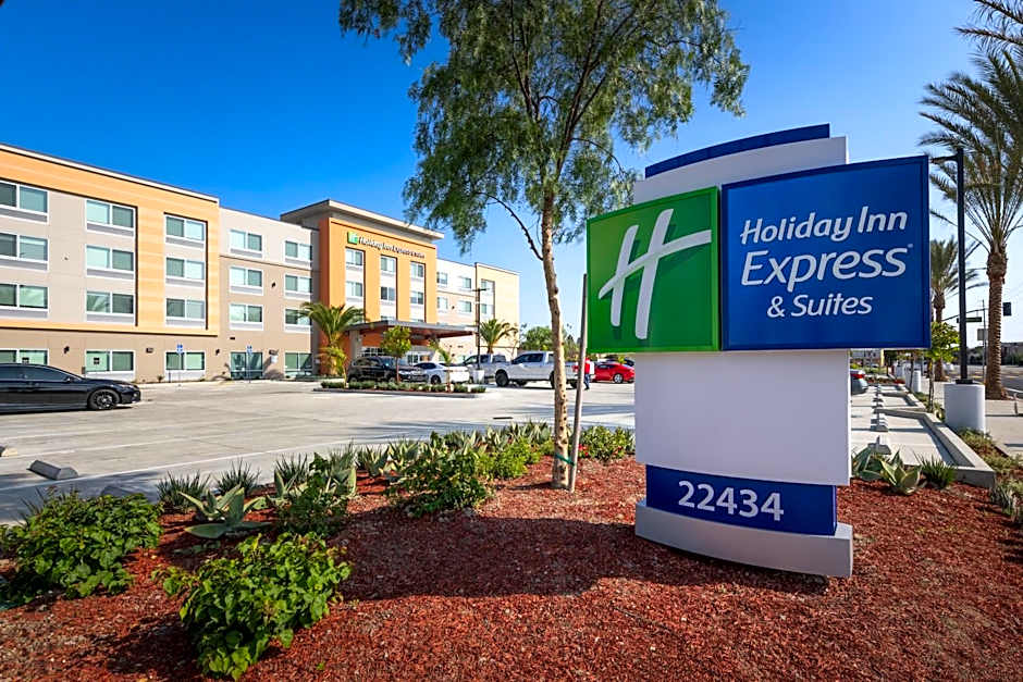 Holiday Inn Express & Suites - Hawaiian Gardens By IHG