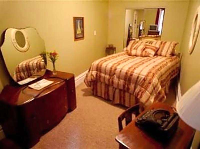 Old Chicago Inn