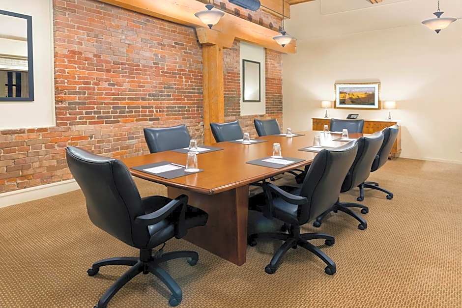 Hawthorn Extended Stay by Wyndham Rome