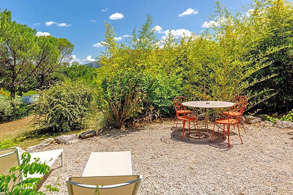 Hôtel & Résidence Lou Paradou Gréoux Les Bains