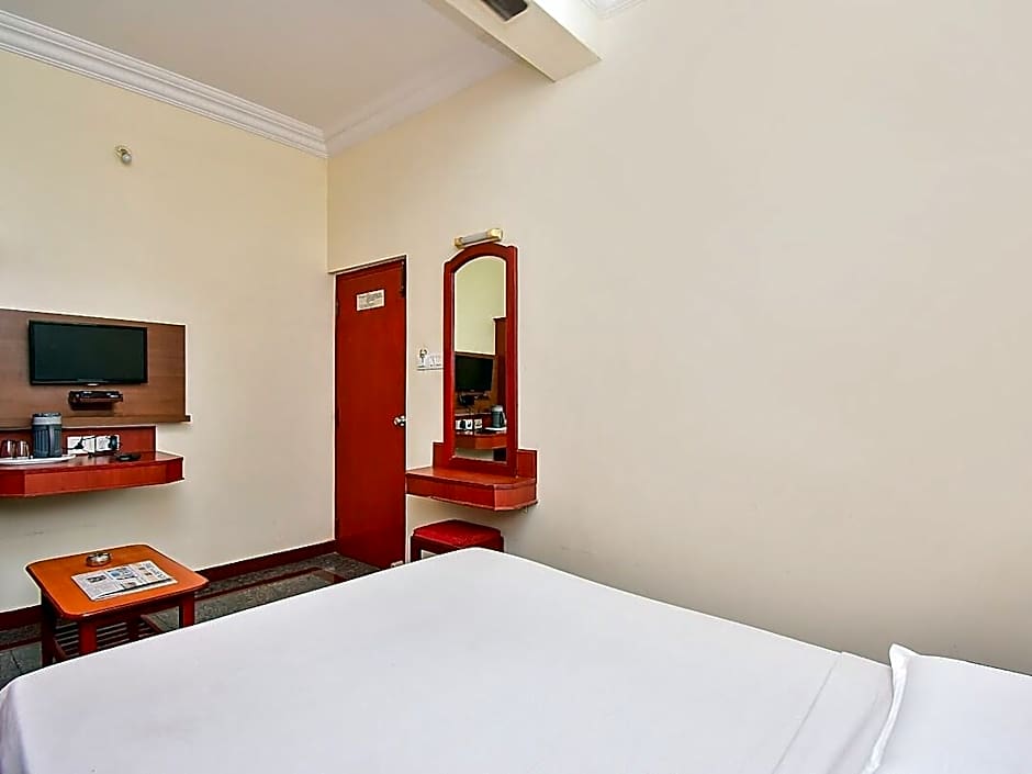 Hotel Sri Sabthagiri