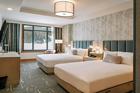 Summit Hotel at Big Sky Resort