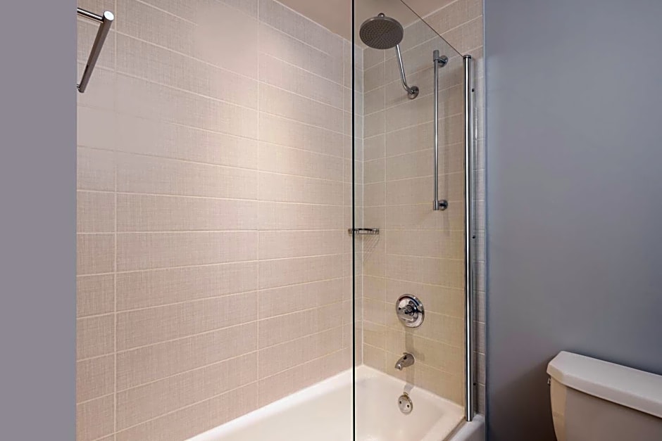 Courtyard by Marriott New York JFK Airport