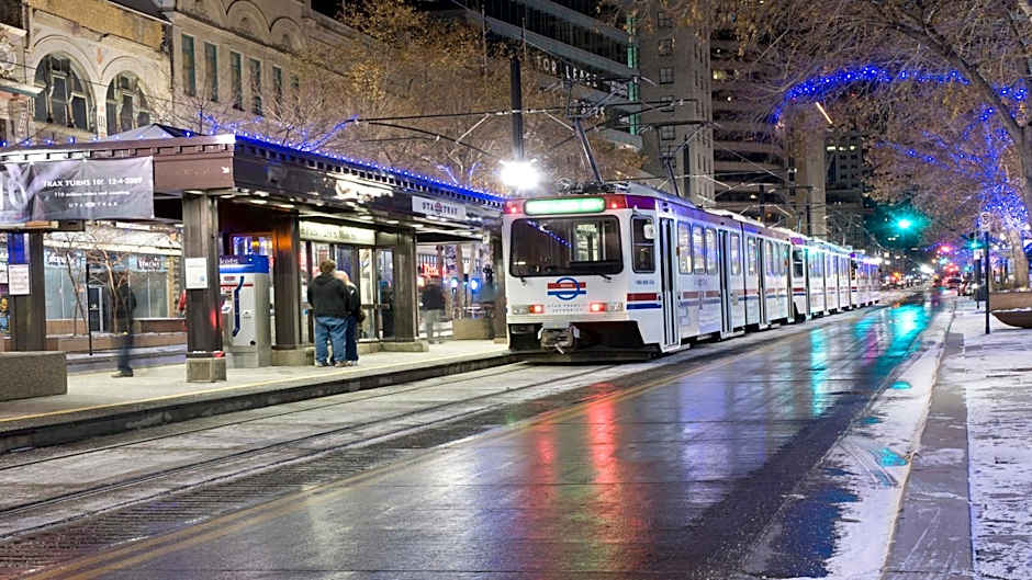 Holiday Inn Express & Suites Salt Lake City-Airport East By IHG