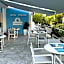 Stratos Hotel