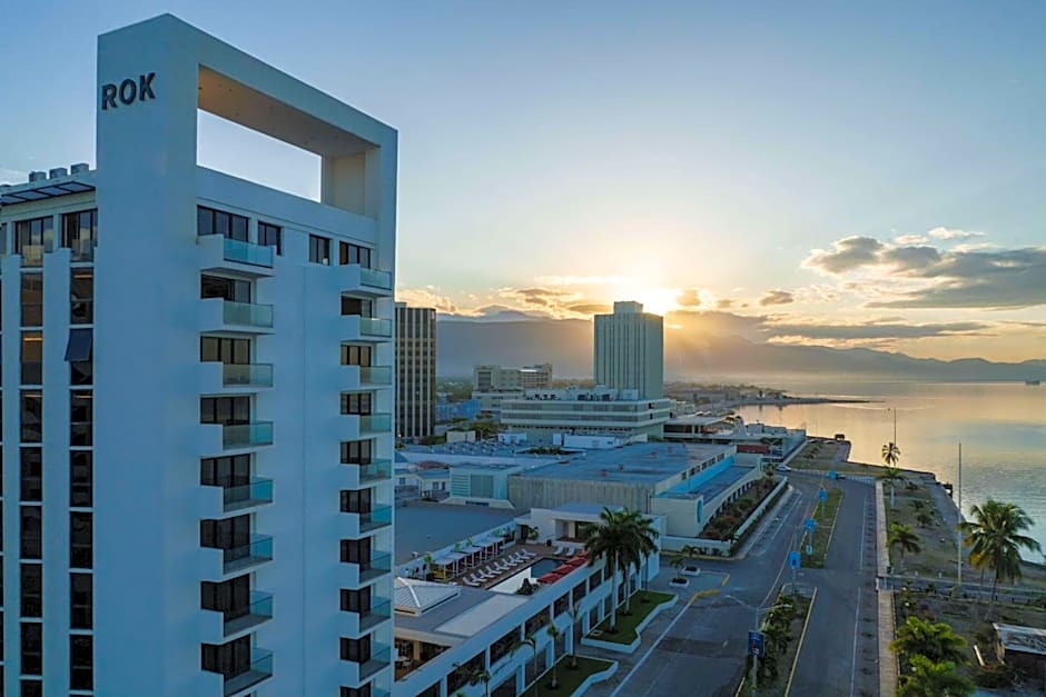 Rok Hotel Kingston Tapestry Collection By Hilton