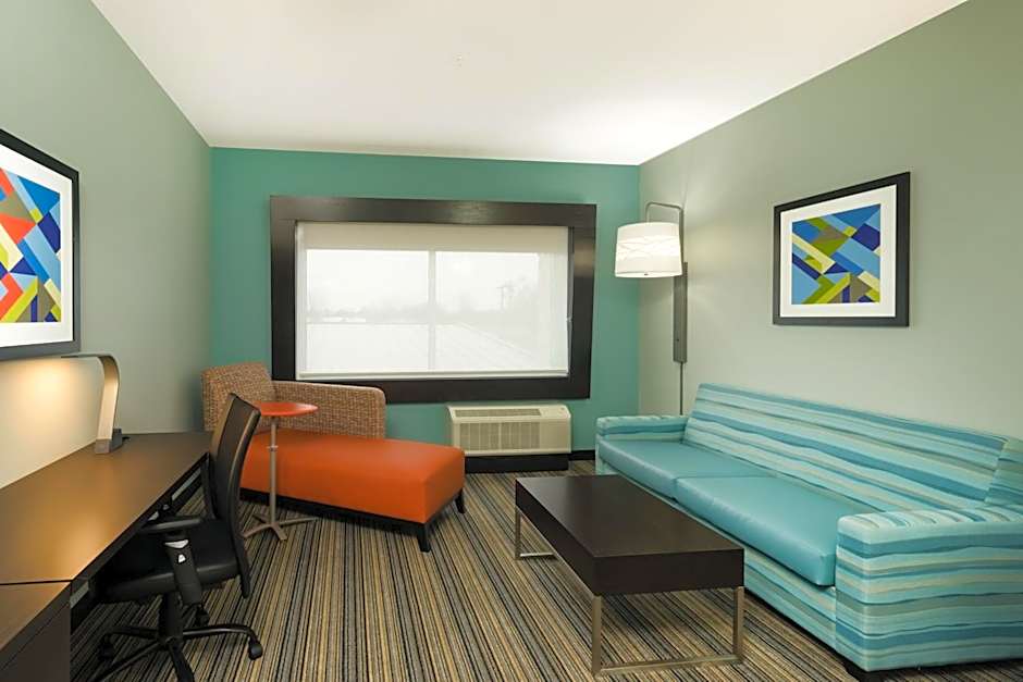 Holiday Inn Express & Suites Greenville SE - Simpsonville By IHG