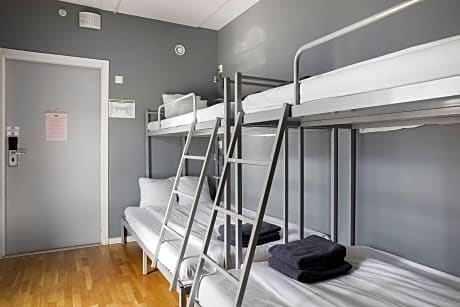 2 Bunk Bed Sets - Non-Smoking, Economy Room, No Bathroom, Wi-Fi, Full Breakfast