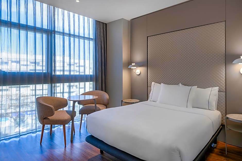 AC Hotel by Marriott Som
