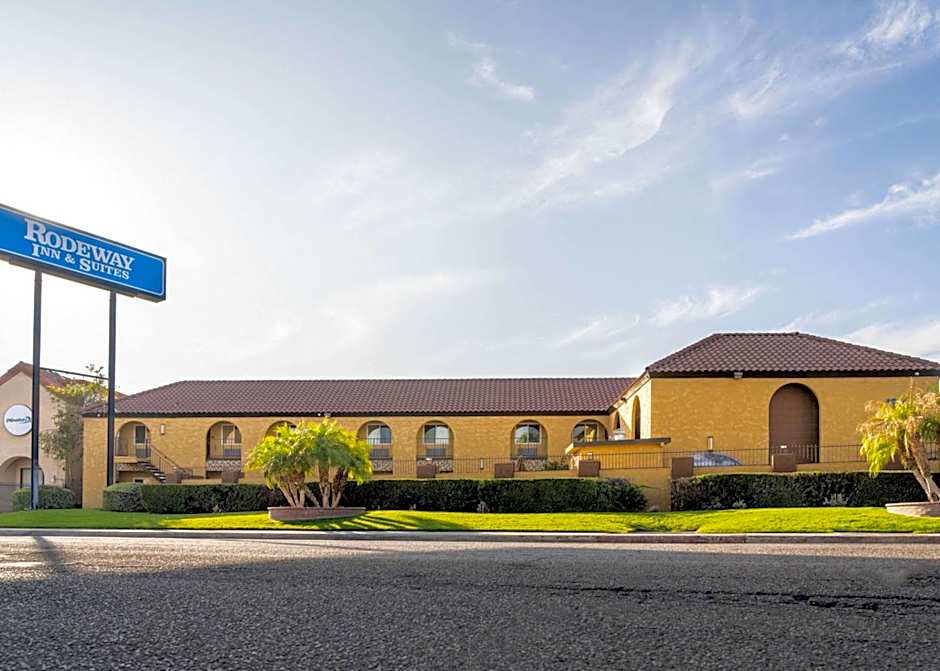 Rodeway Inn & Suites Colton-Riverside